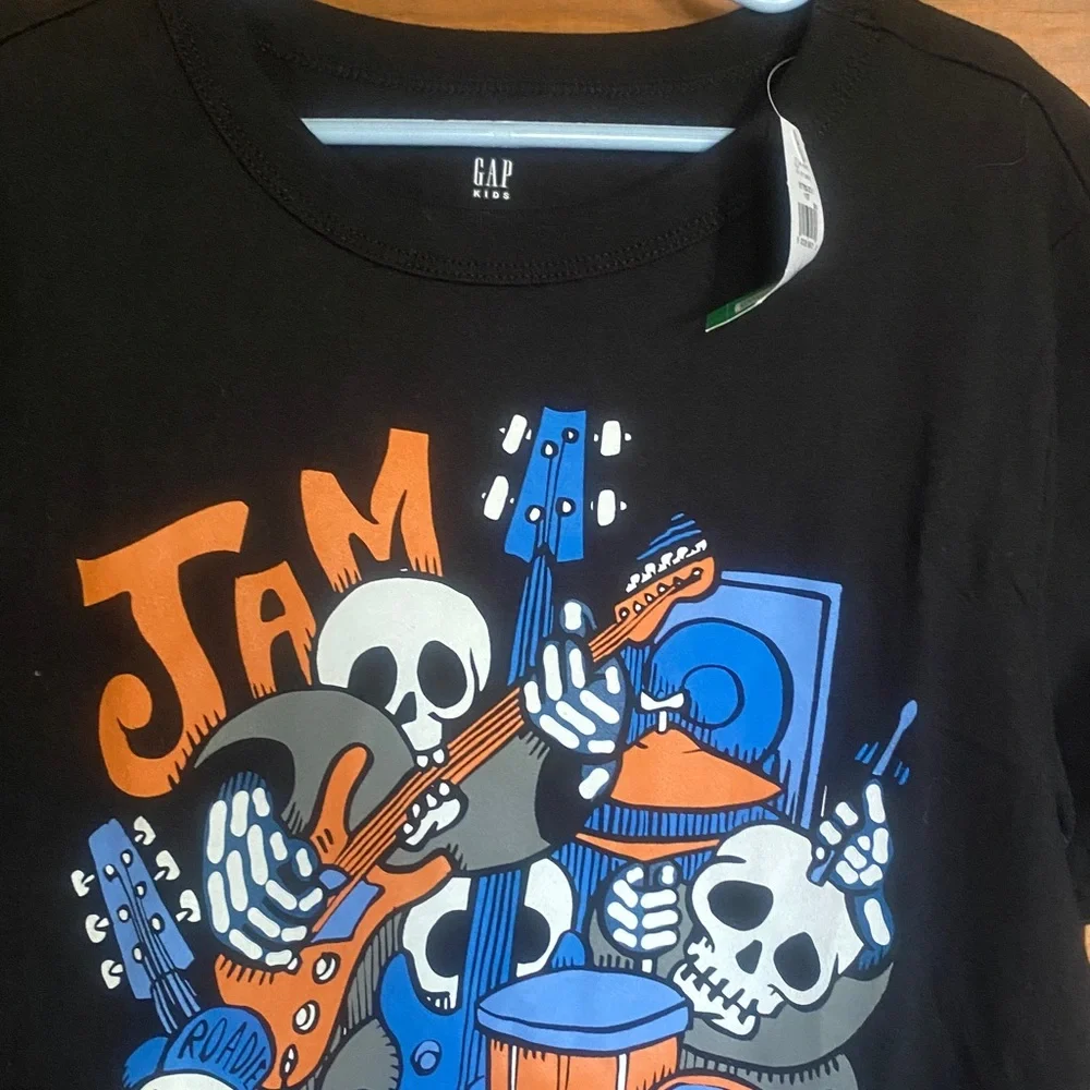 NWT Gap black & NWT Funko Star Wars short sleeve shirts, L/10